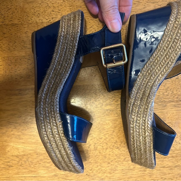 Shoes - Picture 2 of 3